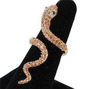 Nwt: Lite Amber crystal Snake 🐍 Ring